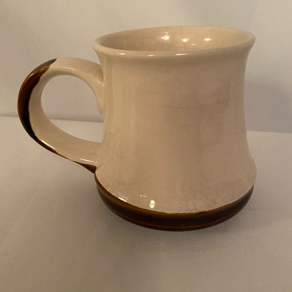 Keith Mug, 3 5/8 tall, crackle finish cream brown - Picture 2 of 4